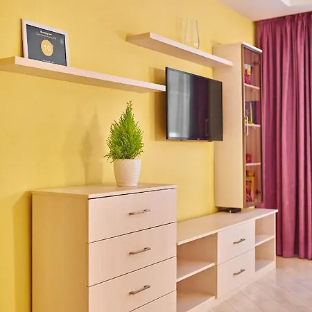 Life Apartment